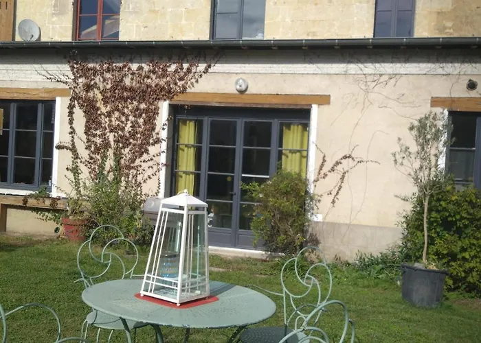 De La Vallée à Sarthe Bed and breakfast