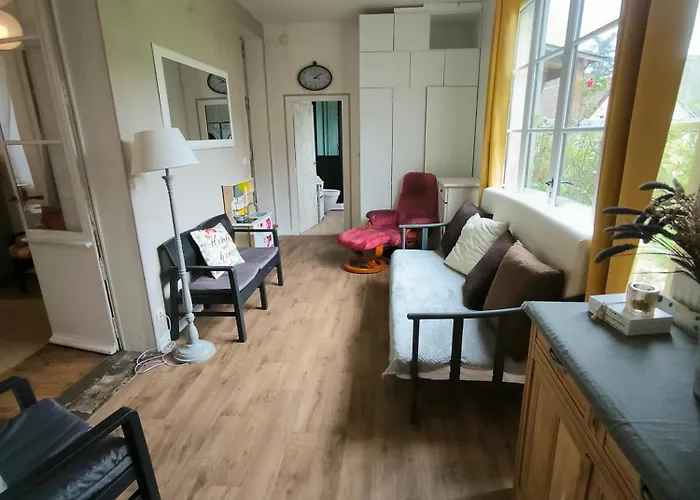 De La Vallée à Sarthe Bed and breakfast